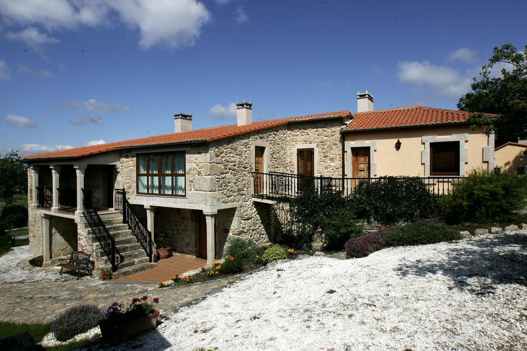 Hostel Casa Da Botica A Estrada Os Casares Exterior foto